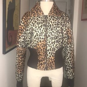 Vintage Nylon Leopard Print waist windbreaker 😘